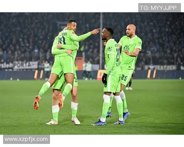 德甲激烈争霸!沃尔夫斯堡迎战法兰克福,胜者将一步占据领先优势 德甲激烈争霸!沃尔夫斯堡迎战法兰克福,胜者将一步占据领先优势