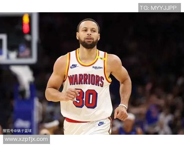 勇士主场胜猛龙，库里砍下30+得分：一场史诗般的对决
