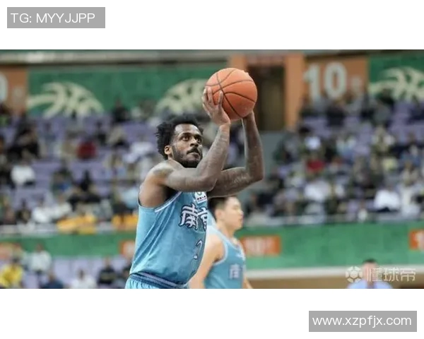 安东尼奥-布莱克尼在CBA赛场表现抢眼，成为球队得分王